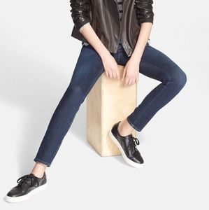 Vince Bale Leather Low Top Sneakers